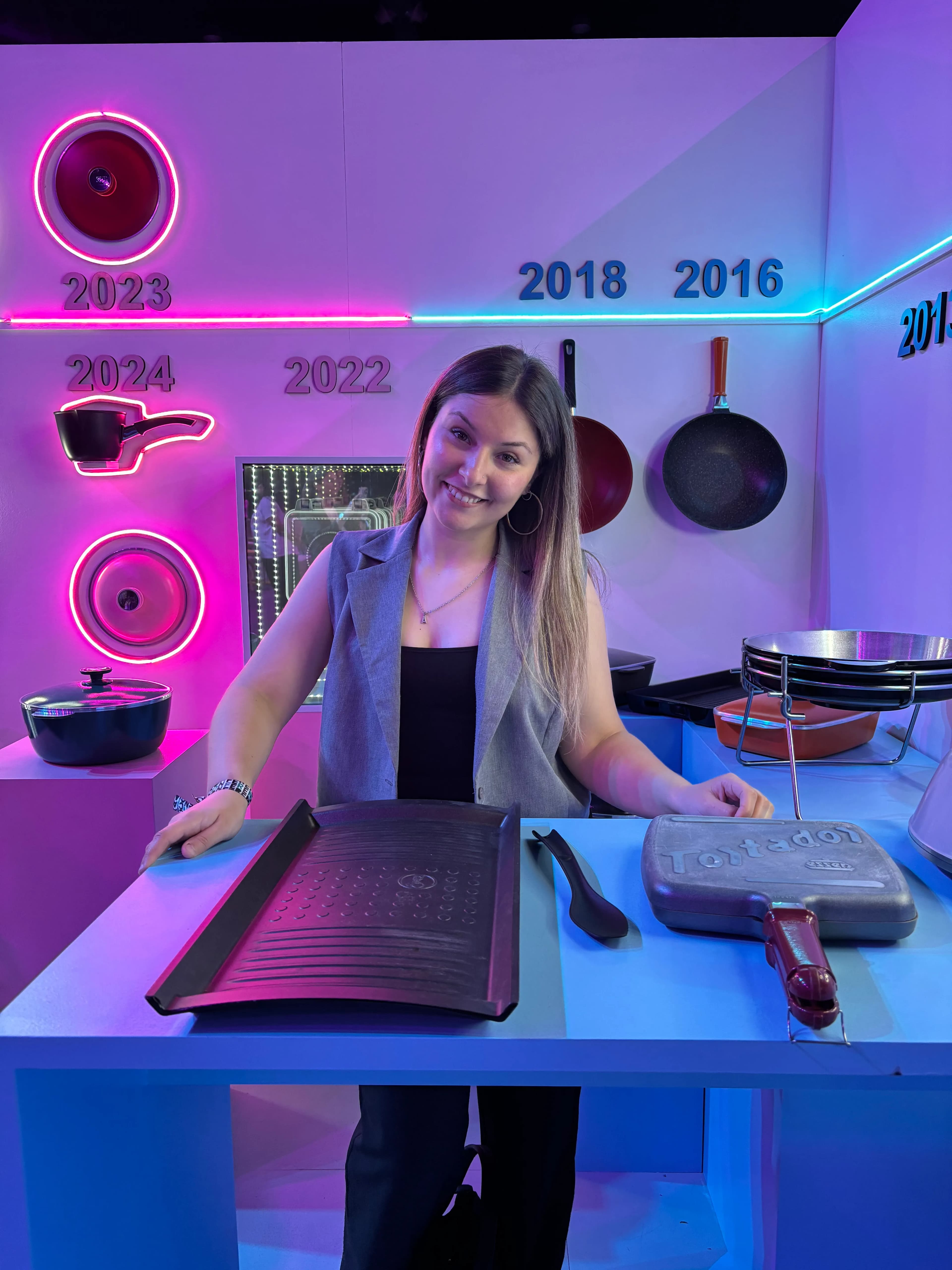 Melany — Demostradora Essen